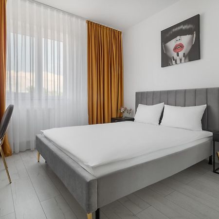 Blanco Apartment Oradea Exterior photo